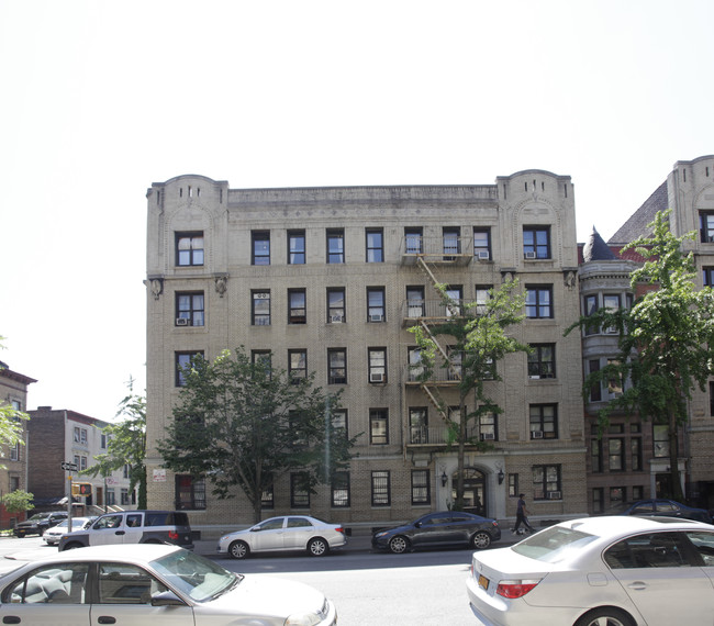 90-96 Edgecombe Ave in New York, NY - Building Photo - Building Photo