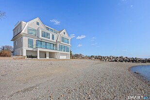 14 Cockenoe Dr in Westport, CT - Building Photo