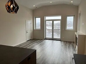 790 E Irving Park Rd in Roselle, IL - Building Photo - Building Photo