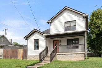 1006 10th Ave N in Nashville, TN - Building Photo - Building Photo