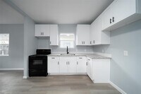 1321 Bayou St photo'