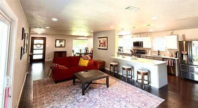 6905 Arboreal Dr in Dallas, TX - Building Photo - Building Photo