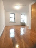 125 1st Ave in New York, NY - Building Photo - Building Photo