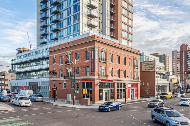 The MacLaren in Edmonton, AB - Building Photo - Building Photo