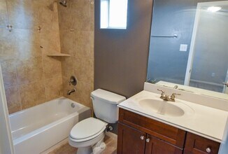 1141 W 24th St in Houston, TX - Building Photo - Building Photo