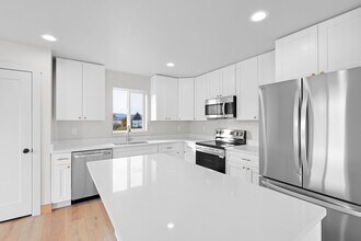 865 9th St W in Kalispell, MT - Foto de edificio - Building Photo