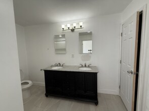 314 7th Ave NE in Ruskin, FL - Building Photo - Building Photo