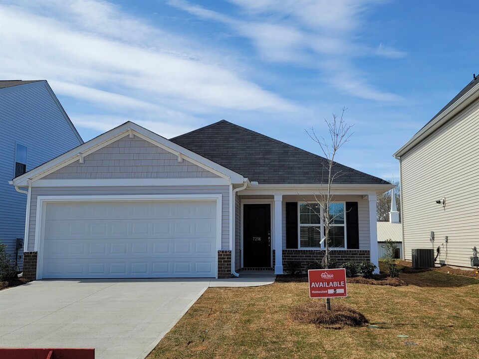 7262 Heirloom Ln in Inman, SC - Building Photo