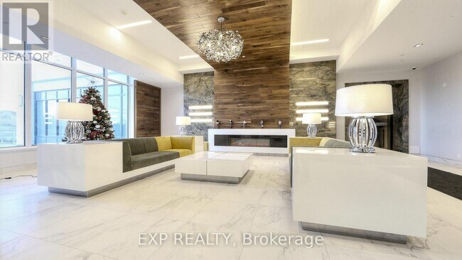 7900 Bathurst St in Vaughan, ON - Building Photo - Building Photo