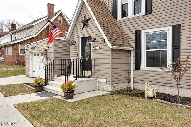 property at 2146 Greensburg Rd