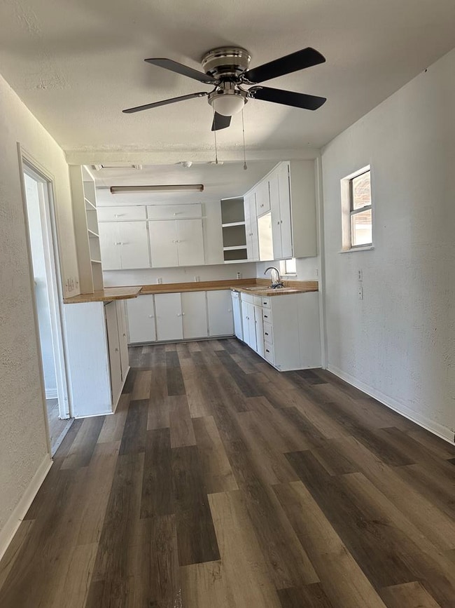 property at 3614 Eisenhower Rd