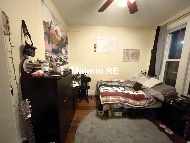 731 Parker St, Unit 2 in Boston, MA - Building Photo - Building Photo