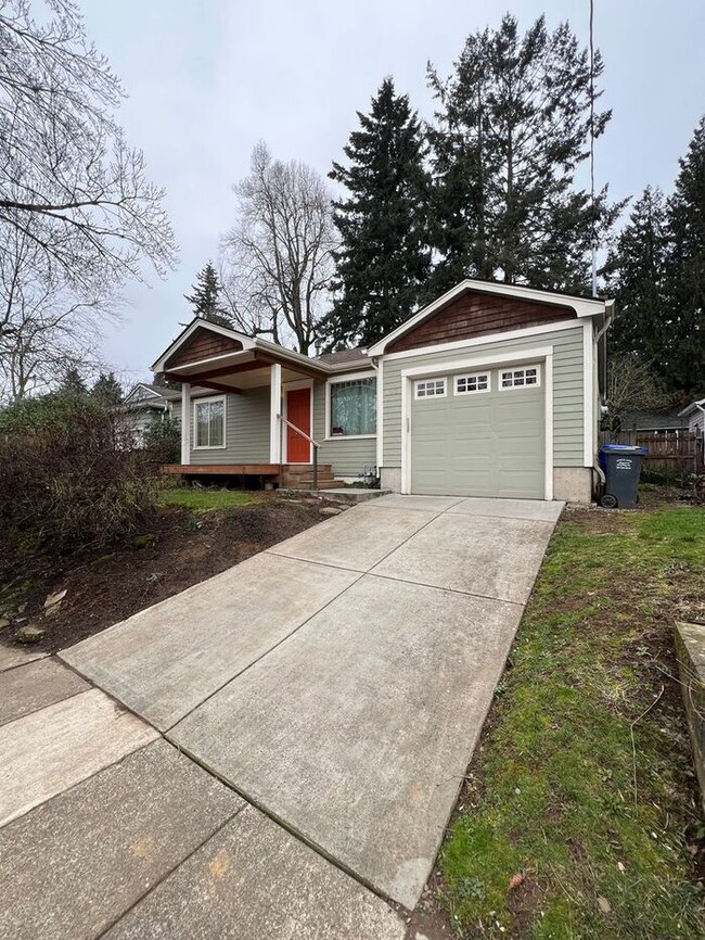 335 SE 75th Ave