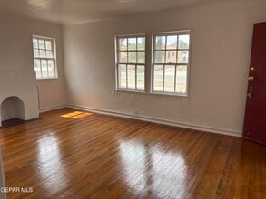 3230 Savannah Ave in El Paso, TX - Building Photo - Building Photo