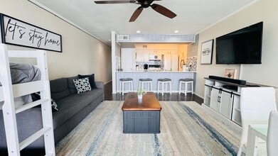 12600 Melville Dr, Unit 207 A in Montgomery, TX - Foto de edificio - Building Photo