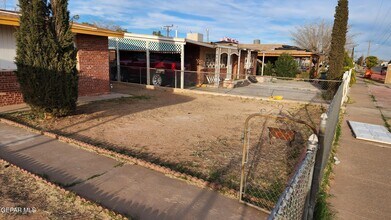 5029 Tetons Dr in El Paso, TX - Building Photo - Building Photo