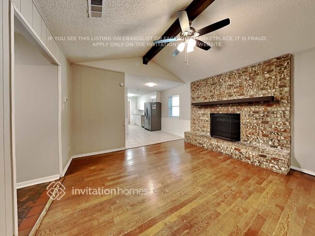 3325 Hummingbird Ln in Denton, TX - Building Photo - Building Photo