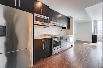 1100 Maxwell Ln in Hoboken, NJ - Building Photo - Building Photo