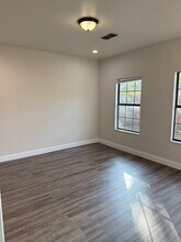 324 Cummings St in Gainesville, TX - Building Photo - Building Photo