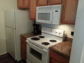 Tealwood Apartment Homes in Dallas, TX - Building Photo