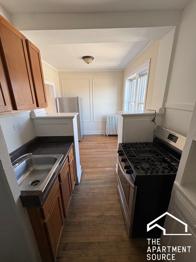 3806 W Irving Park Rd, Unit 3 in Chicago, IL - Building Photo - Building Photo