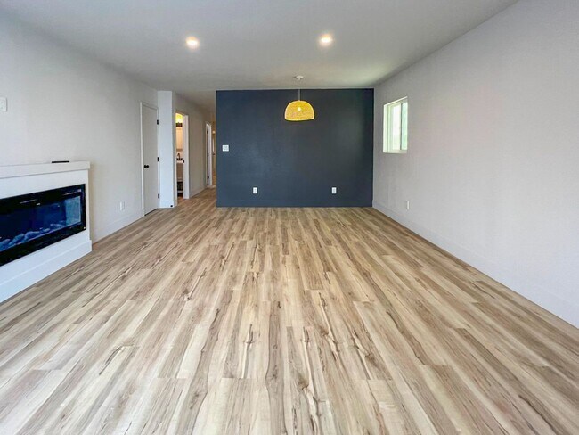 4739 Point Loma Ave-Unit -4739 Point Loma Ave - A in San Diego, CA - Building Photo - Building Photo
