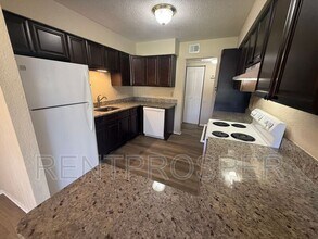 4411 S Semoran Blvd in Orlando, FL - Building Photo - Building Photo