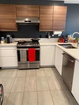 32A Warwick St, Unit 1 in Somerville, MA - Building Photo