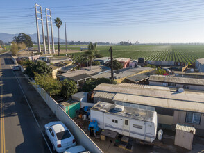 Glenview Mobile Home Park in Oxnard, CA - Building Photo - Primary Photo