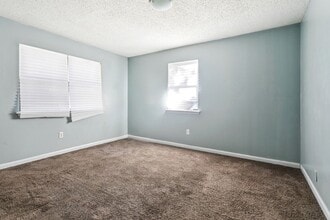 206 Sunset Dr in Slidell, LA - Foto de edificio - Building Photo