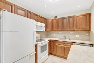 13475 SW 9th St in Pembroke Pines, FL - Building Photo - Building Photo