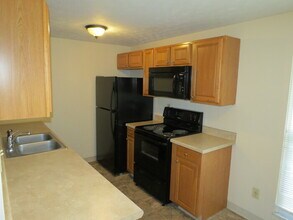 924 Ruma Rd in Columbus, OH - Building Photo - Building Photo