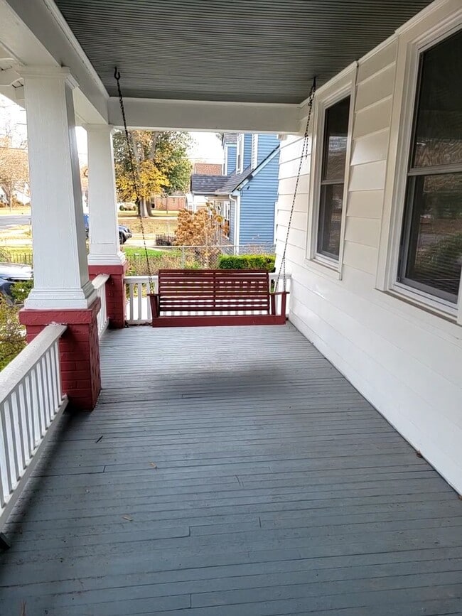 1025 E Bayview Blvd in Norfolk, VA - Building Photo - Building Photo