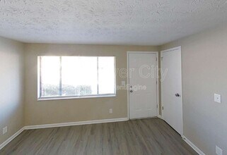 1214 Santiago Dr in Jacksonville, FL - Building Photo - Building Photo