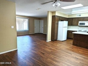 1043 S Florence Dr in Mesa, AZ - Building Photo - Building Photo