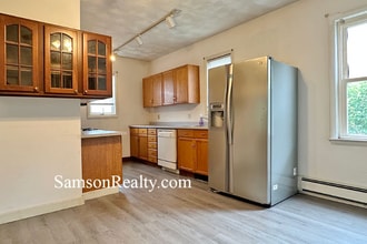 1230 Plainfield St in Johnston, RI - Building Photo - Building Photo