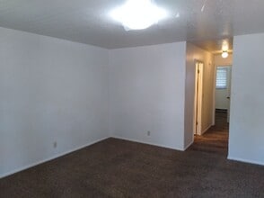 117 S 100 W in Cedar City, UT - Building Photo - Building Photo