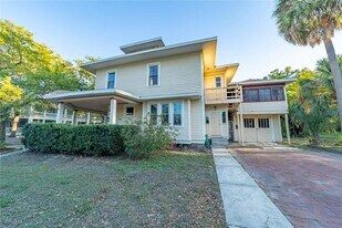 1 3rd St N in St. Petersburg, FL - Building Photo