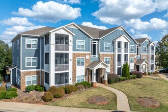 Grandview at Lake Murray in Columbia, SC - Foto de edificio - Building Photo