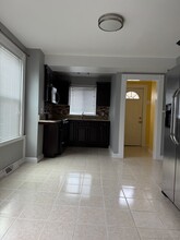 129 Poquonnock Rd in Groton, CT - Foto de edificio - Building Photo