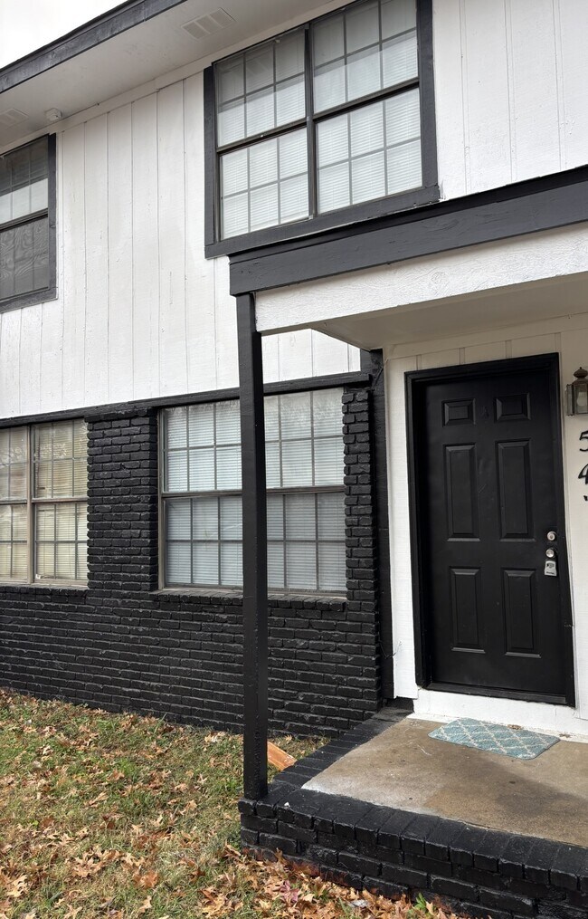 543 N Betty Jo Dr in Fayetteville, AR - Building Photo - Building Photo