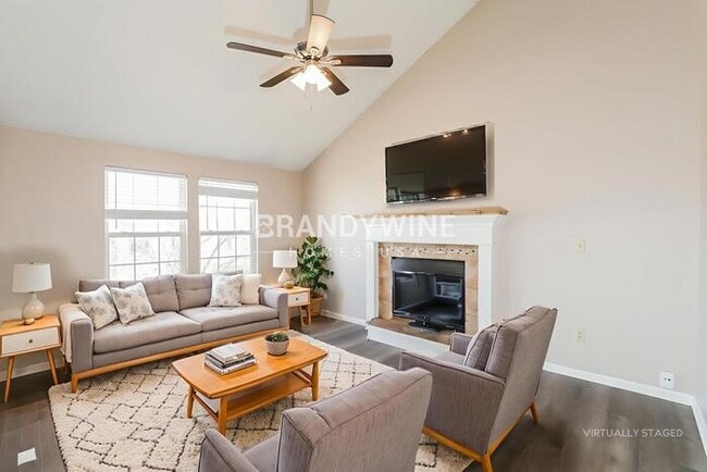 1626 S Whitney Dr in Independence, MO - Foto de edificio - Building Photo