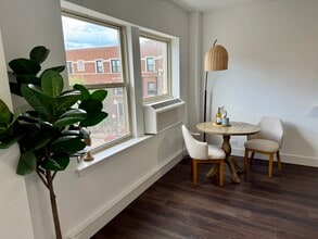 5638 N Ashland Ave, Unit 2 in Chicago, IL - Building Photo - Building Photo