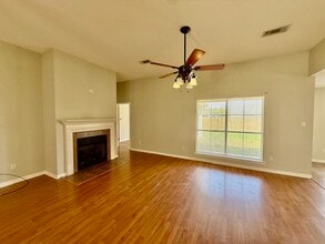 26304 Millstone Dr in Denham Springs, LA - Building Photo - Building Photo