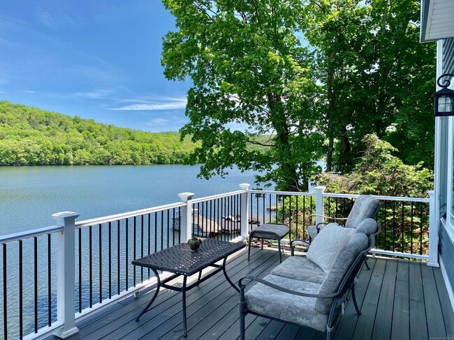 property at 29 Bankside Trail