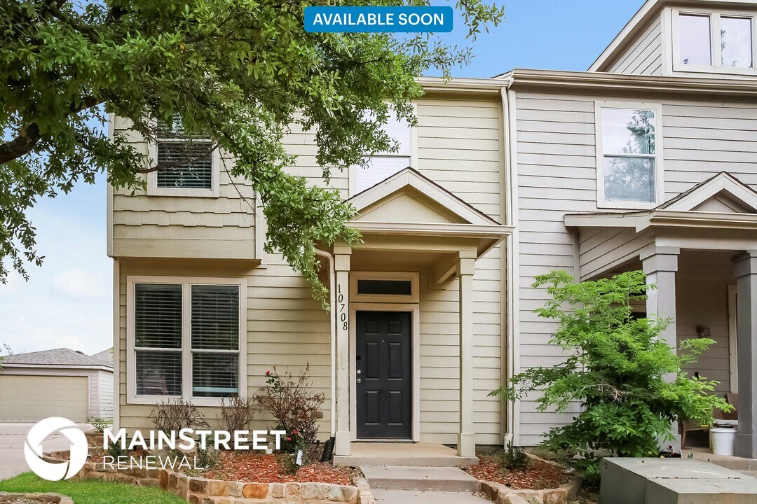 10708 Astor Dr in Fort Worth, TX - Building Photo