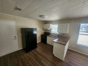 113 Tamarisk St in Village Mills, TX - Building Photo - Building Photo