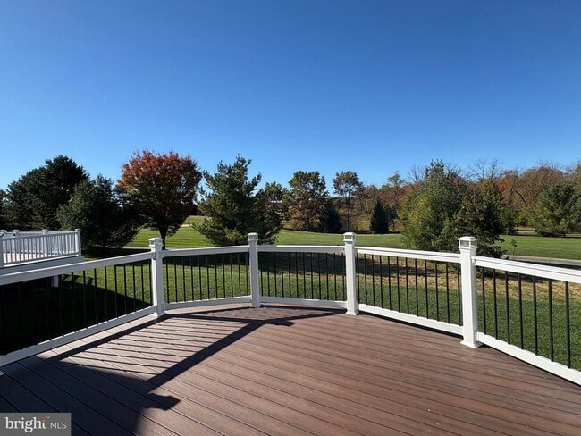 property at 537 Prizer Ct