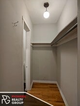 832 W Wolfram St, Unit 837-102 in Chicago, IL - Building Photo - Building Photo