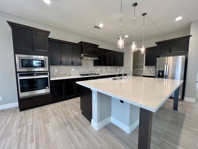 property at 476 Lassen Wy